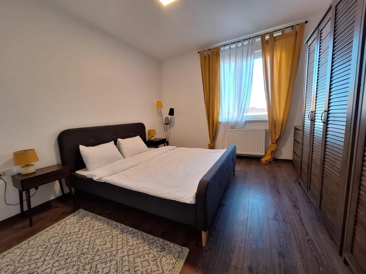 Mirvana Apartments Metheor Executive Suite Timisoara Luaran gambar