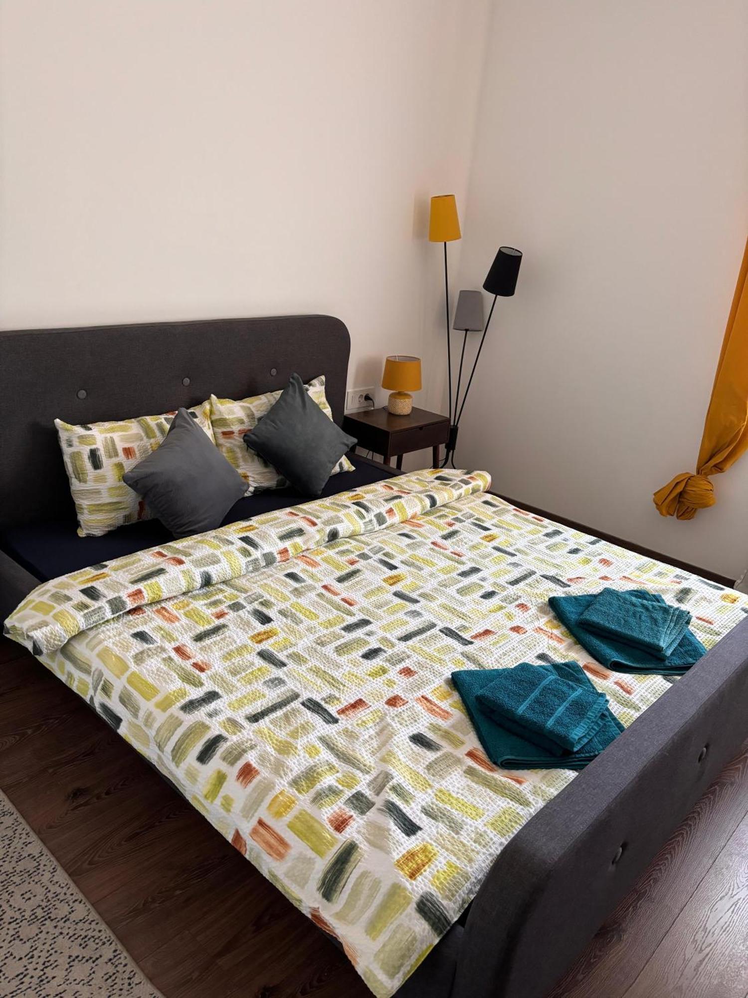 Mirvana Apartments Metheor Executive Suite Timisoara Luaran gambar