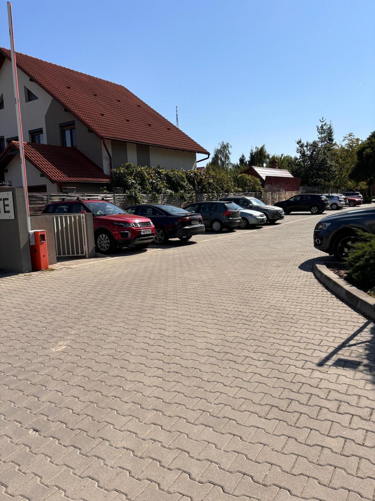 Mirvana Apartments Metheor Executive Suite Timisoara Luaran gambar